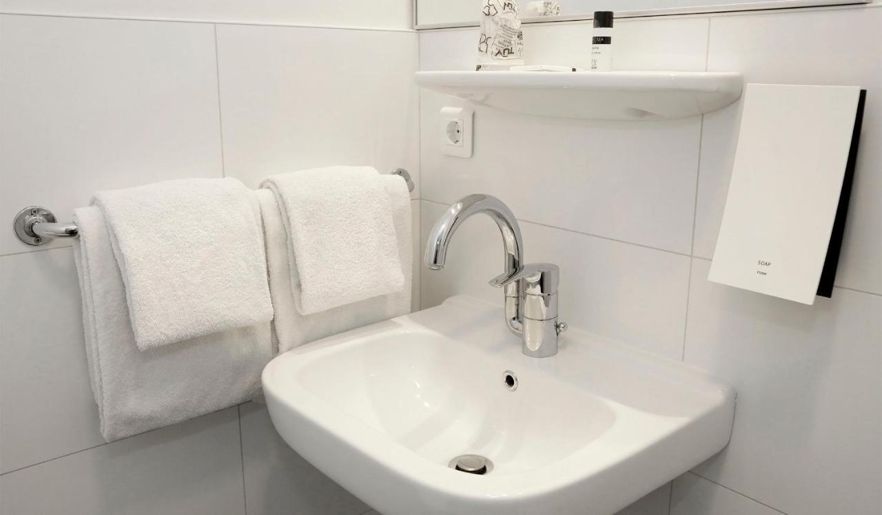 City Hotel Terneuzen Bagian luar foto