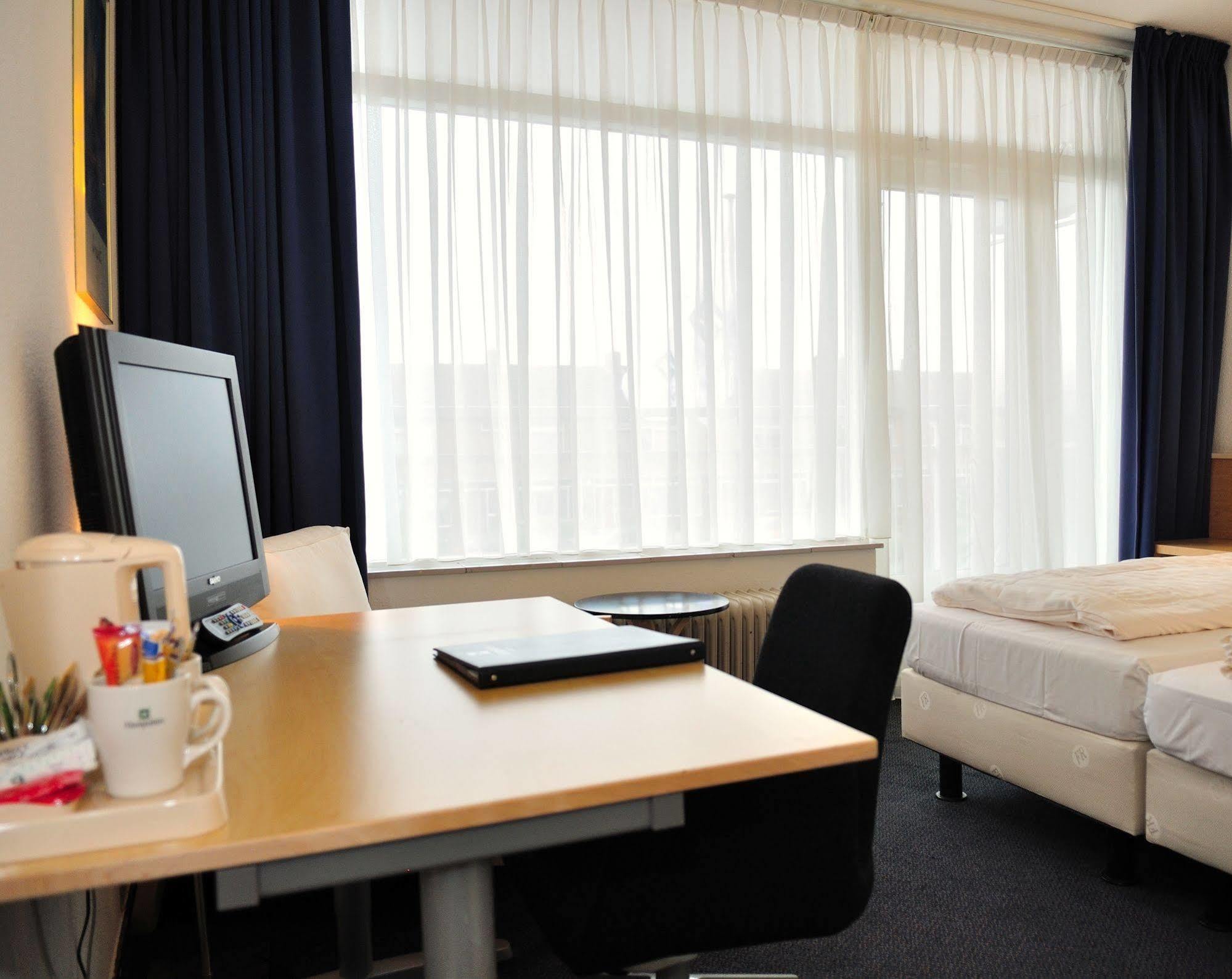 City Hotel Terneuzen Bagian luar foto